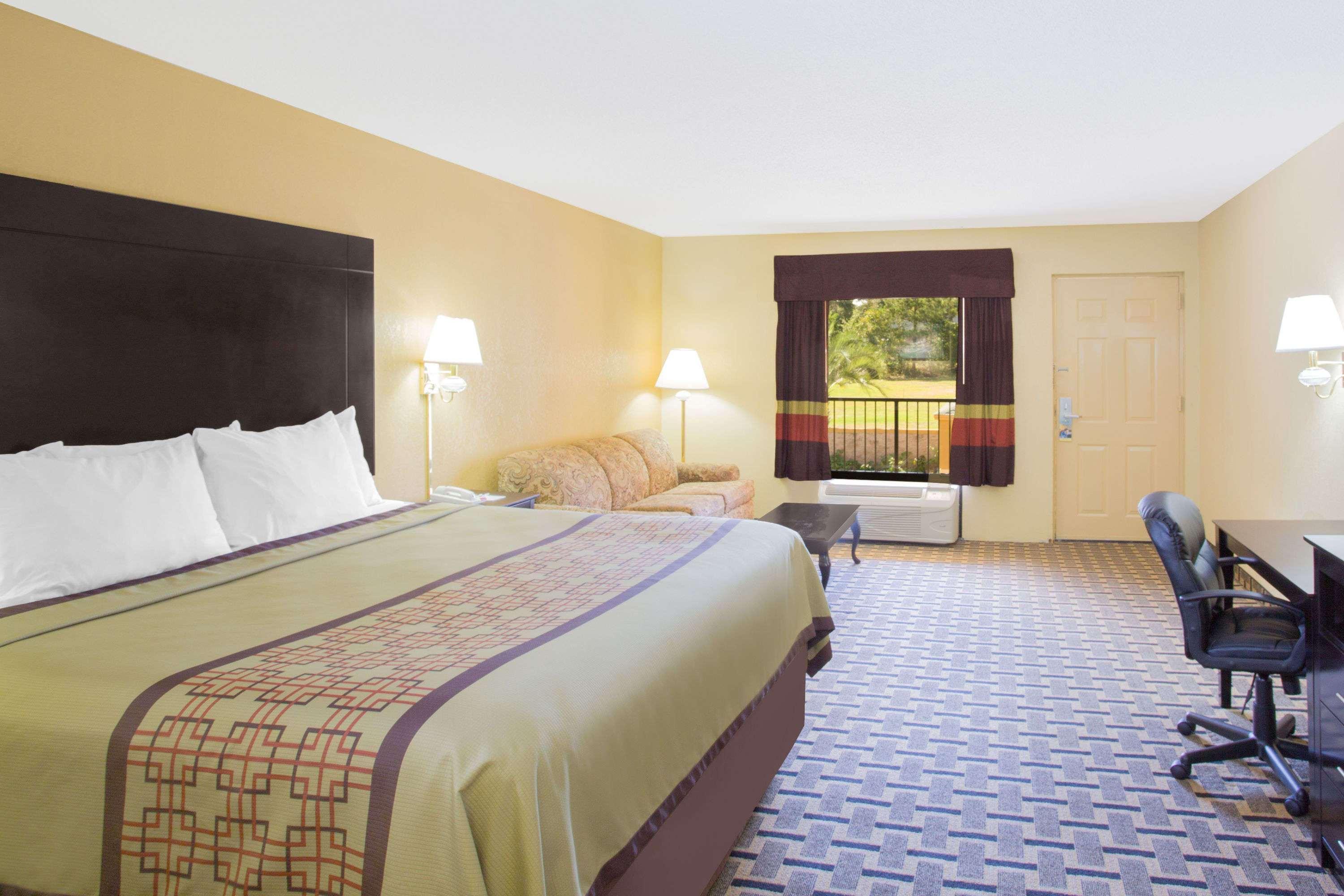Days Inn By Wyndham Andalusia Eksteriør bilde