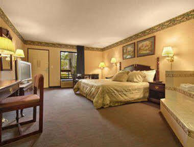 Days Inn By Wyndham Andalusia Eksteriør bilde